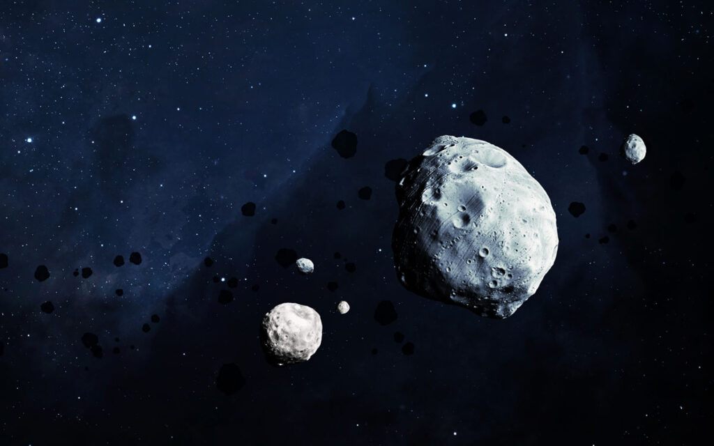 أحجار قمرية، حجر نيزك، أحد انواع النيازك، عناصر من هذه الصورة مقدمة من وكالة ناسا | قطعة من القمر