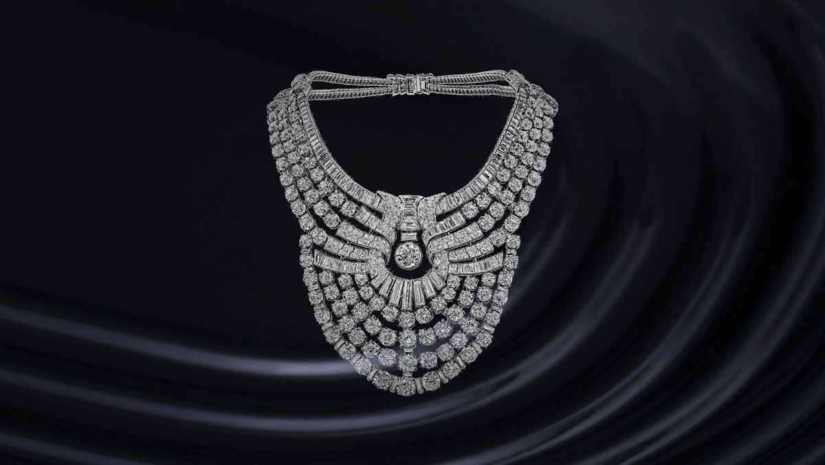 Van-Cleef-&-Arpels-necklace-Queen-Nazli01