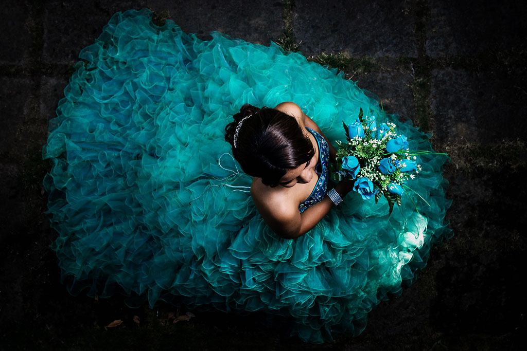 What Are Quinceanera Dresses? 
