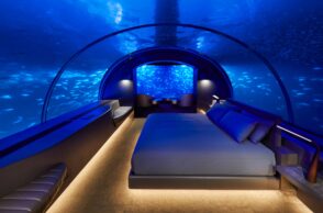 Master Image Underwater Hotels