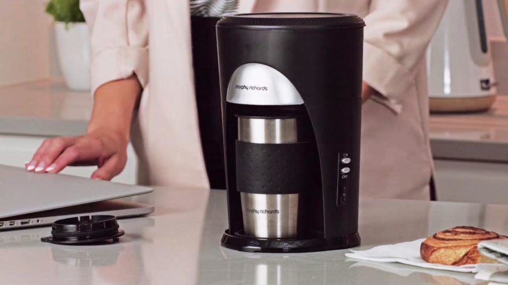 آلة (Morphy Richards)، أفضل ماكينة قهوة يدويةٍ رخيصة الثمن