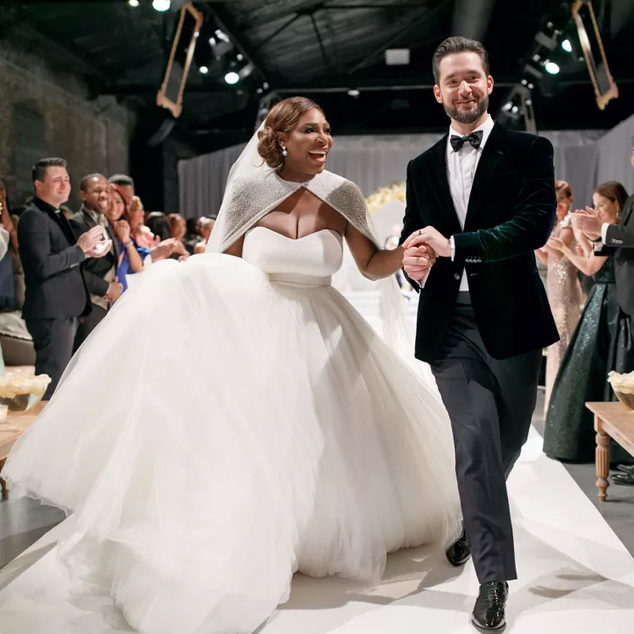 أغلى عشرة فساتين زفاف في التاريخ
- فستان زفاف سيرينا ويليامز – 3.5 مليون دولار