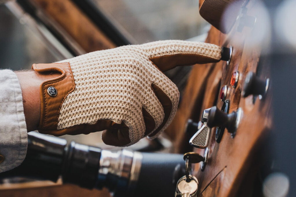 The Best Driving Gloves - AutoDromo Stringback Driving Gloves