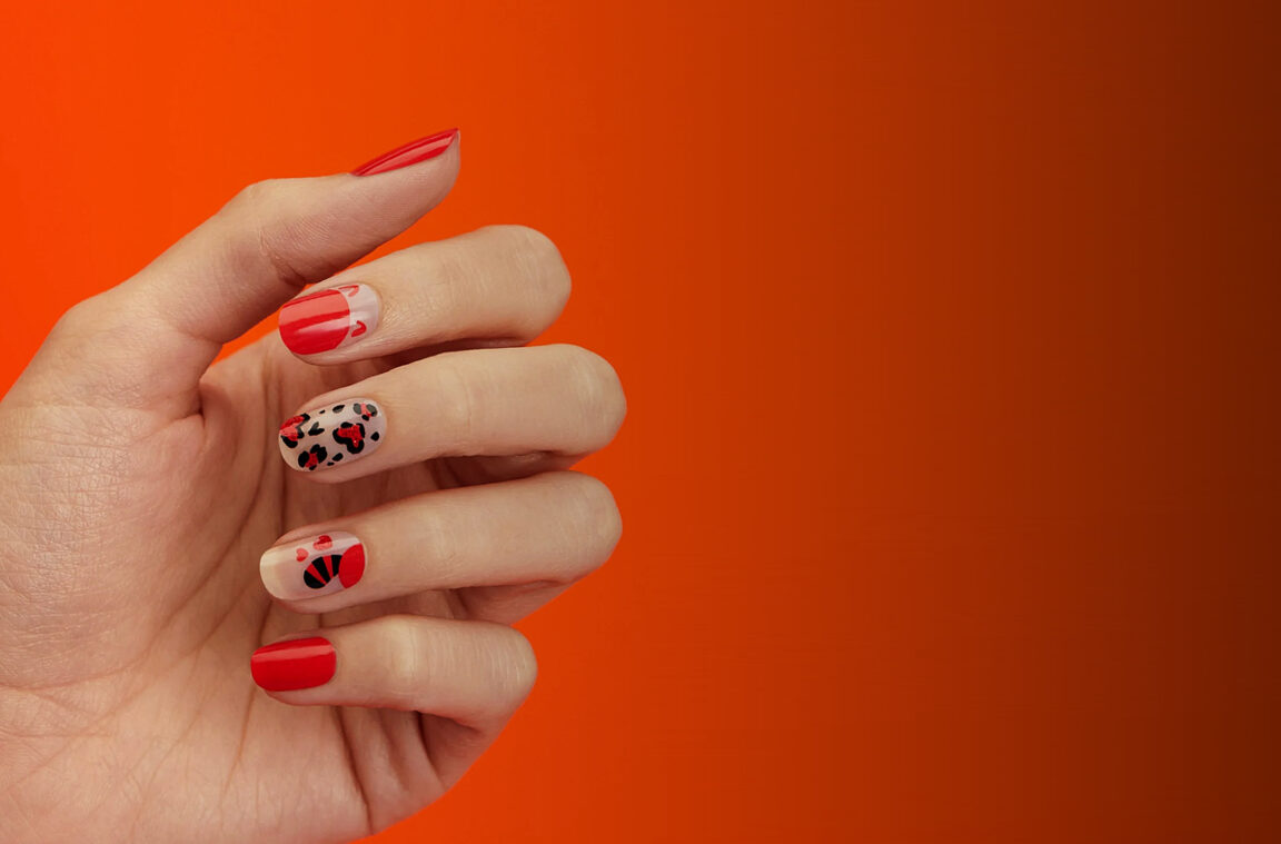 Subtle Disney Nail Art Ideas That Will Bring a Touch of Magic to Your Everyday Look - wide 2