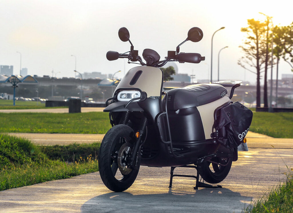 Best Electric Motorcycles - Gogoro Smartscooter 2