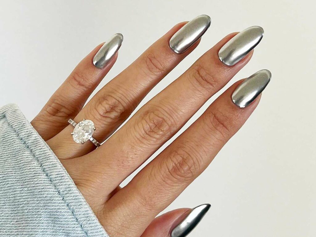 design nails for summer  - Chrome Nail Designs