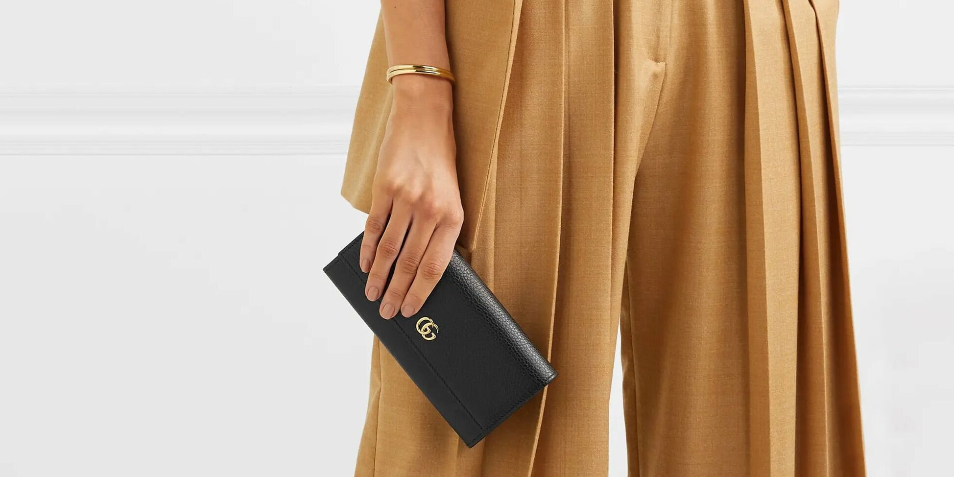 High-End Fashion Accessories - Luxury wallets